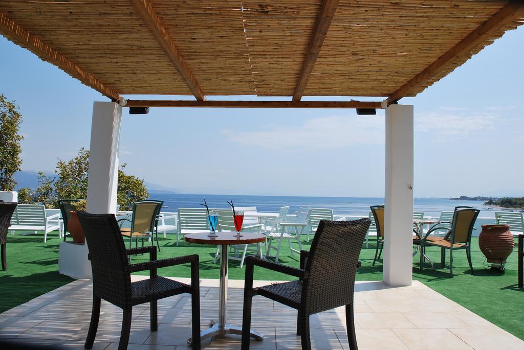 Hotel Kanelli Beach เซเลียนิติกา ภายนอก รูปภาพ